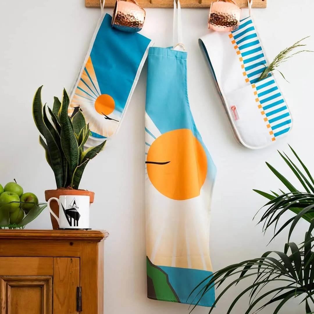 Budeful Pepper Pot Apron | Budeful.